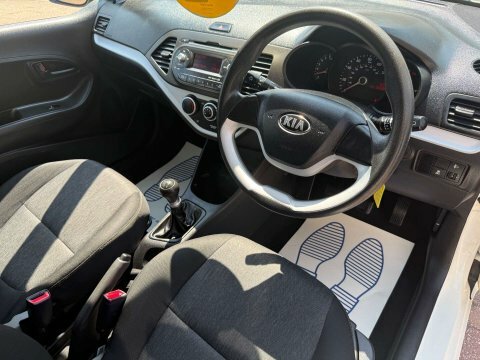Kia Picanto Hatchback Beige #18