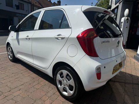 Kia Picanto Hatchback Beige #9