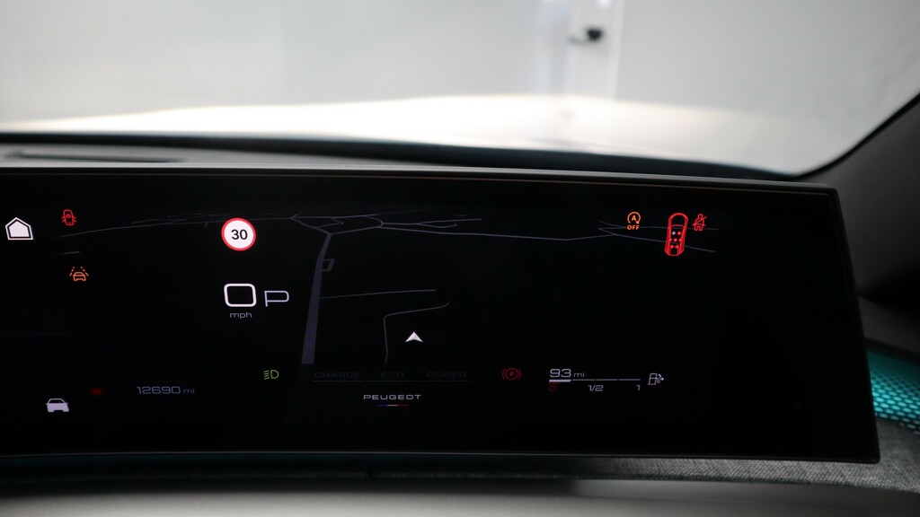 Peugeot 5008 1.2 Hybrid 145 Allure E-dsc6 Grey #17