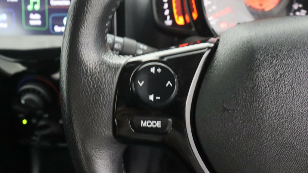 Peugeot 108 Peugeot 108 1.0 Allure Hatchback Red #19