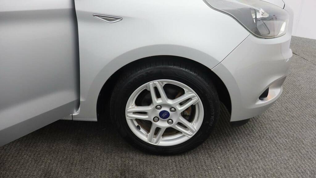 Ford KA+ Ka Zetec Black #22