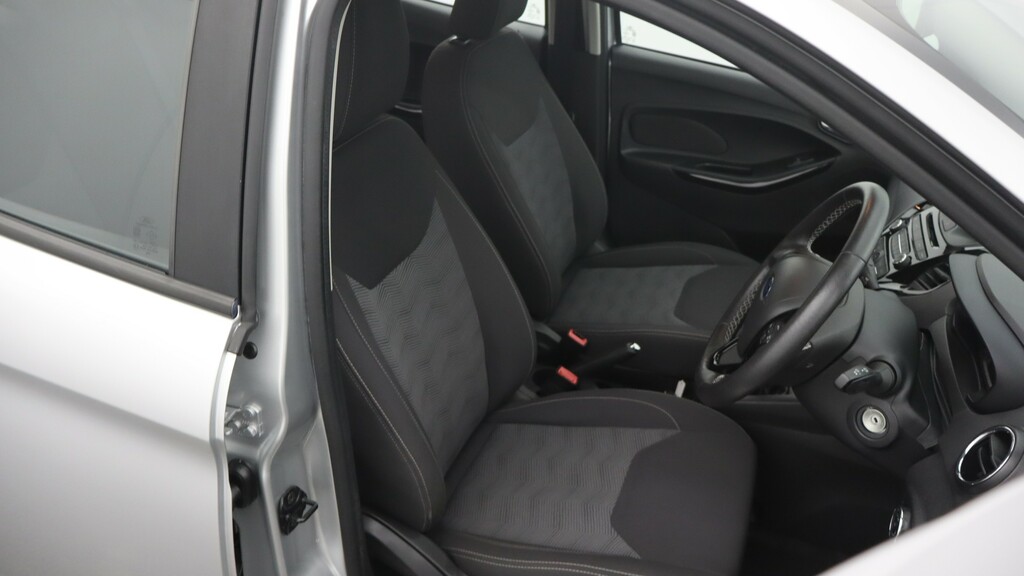 Ford KA+ Ka Zetec Black #9