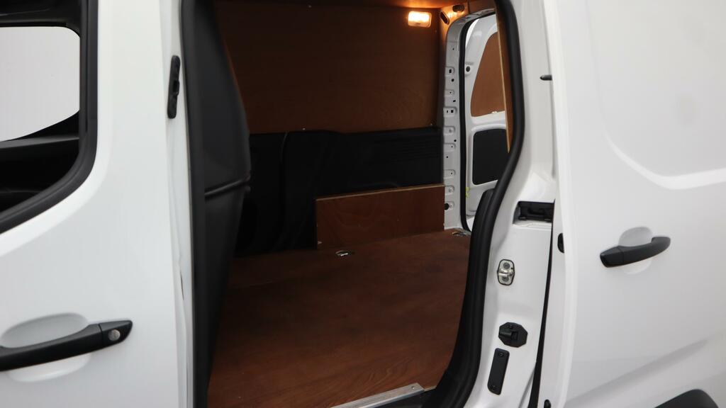 Citroen Berlingo White #16