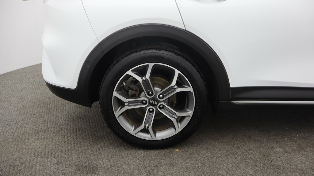 Kia Xceed 1.0 T-gdi Isg 2 White #41