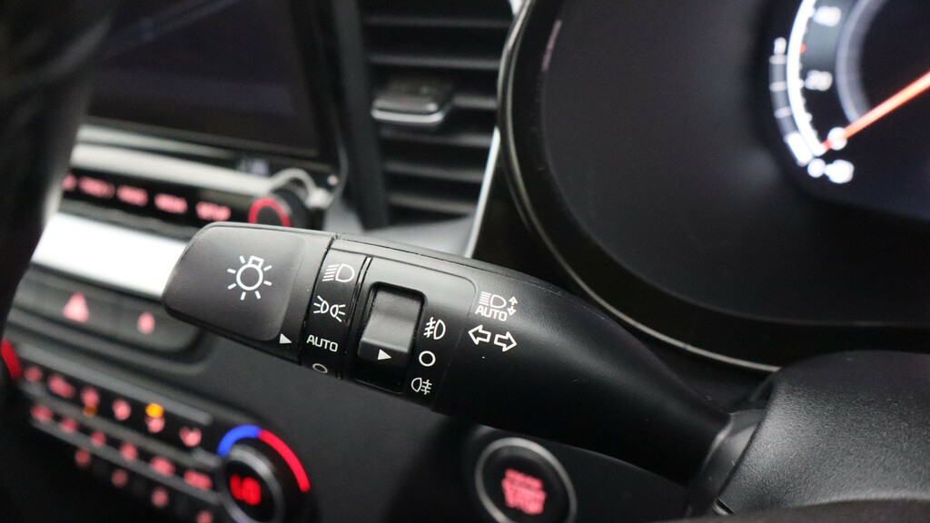 Kia Xceed 1.0 T-gdi Isg 2 White #31
