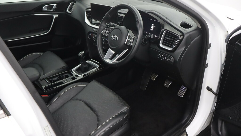 Kia Xceed 1.0 T-gdi Isg 2 White #11