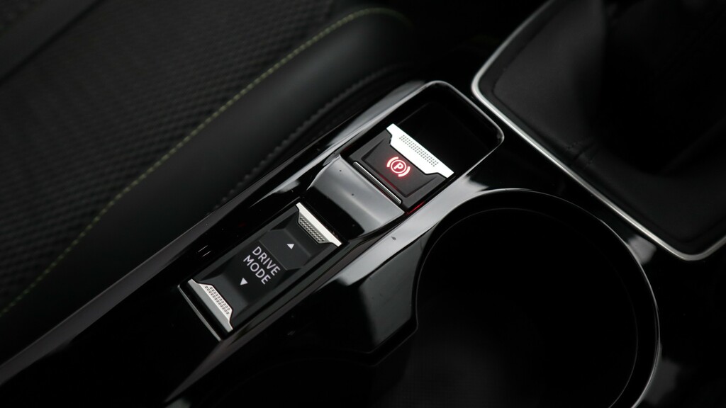 Peugeot 208 1.2 Puretech Active Black #29