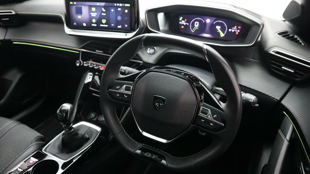 Peugeot 208 1.2 Puretech Active Black #11