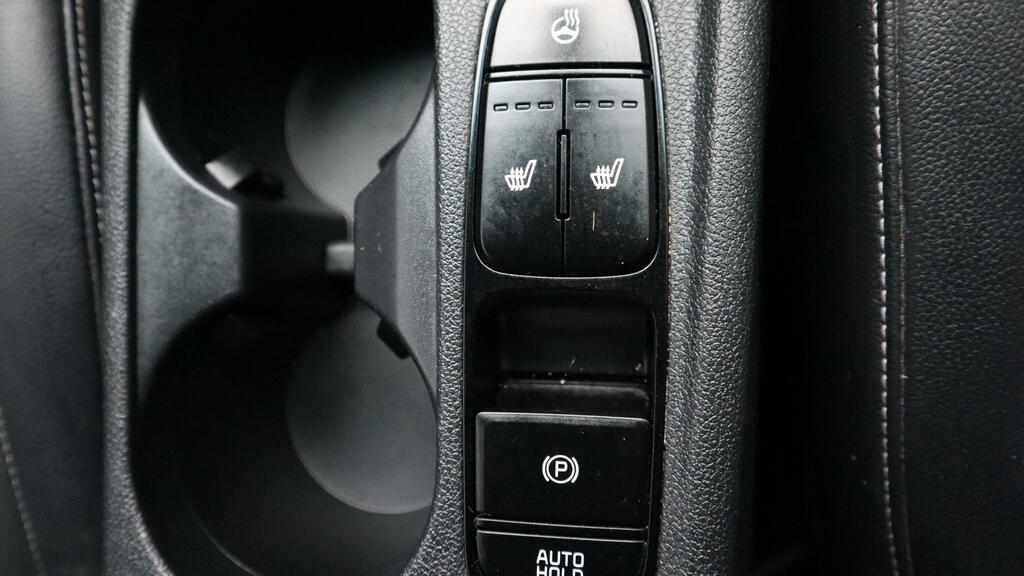 Kia Niro Niro 2 Hev Red #24