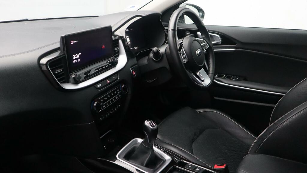 Kia Xceed 1.5T Gdi Isg 4 Red #9