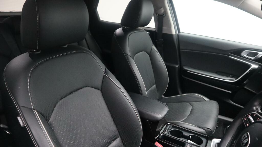 Kia Xceed 1.5T Gdi Isg 4 Red #21