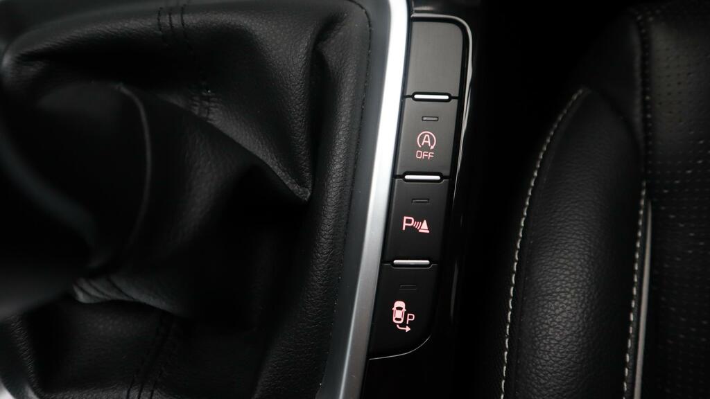 Kia Xceed 1.5T Gdi Isg 4 Red #15