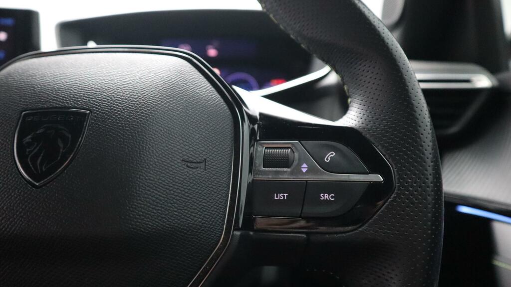 Peugeot e-2008 54Kwh Active Suv Black #13