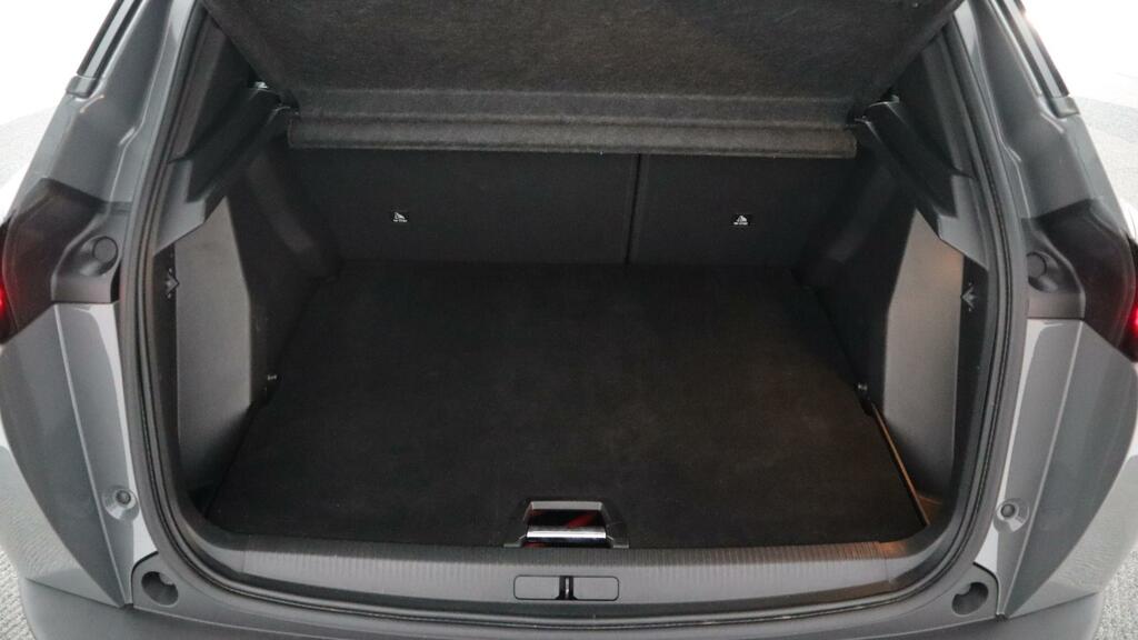 Peugeot e-2008 54Kwh Active Suv Black #32