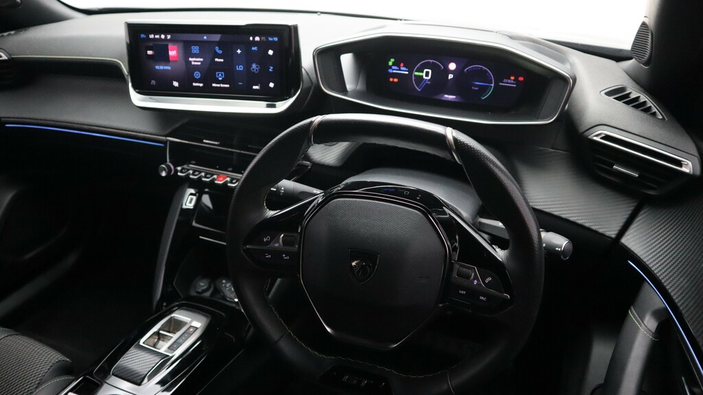 Peugeot e-2008 54Kwh Active Suv Black #11