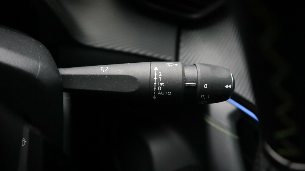 Peugeot e-2008 54Kwh Active Suv Black #15