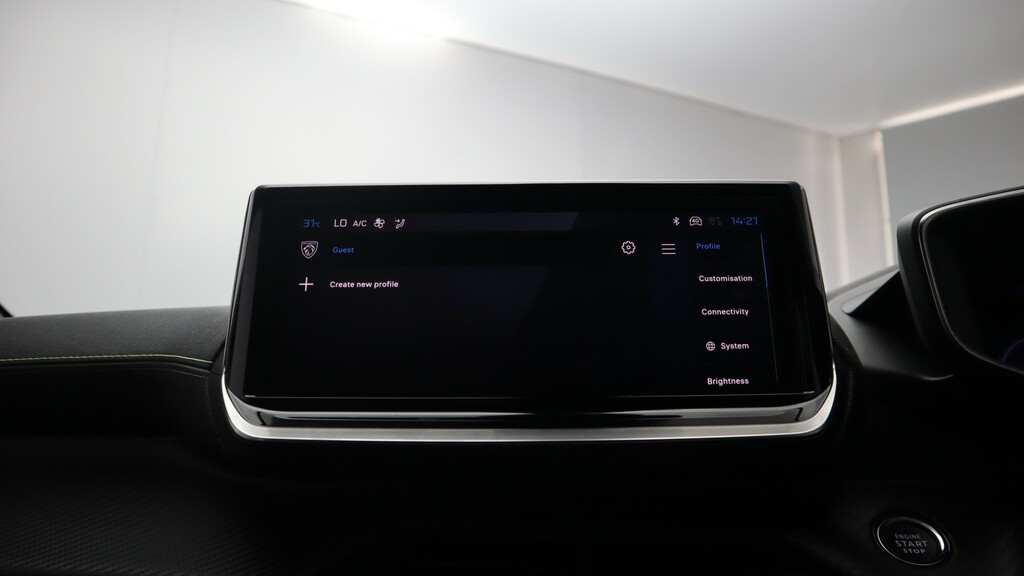 Peugeot e-2008 54Kwh Active Suv Black #21
