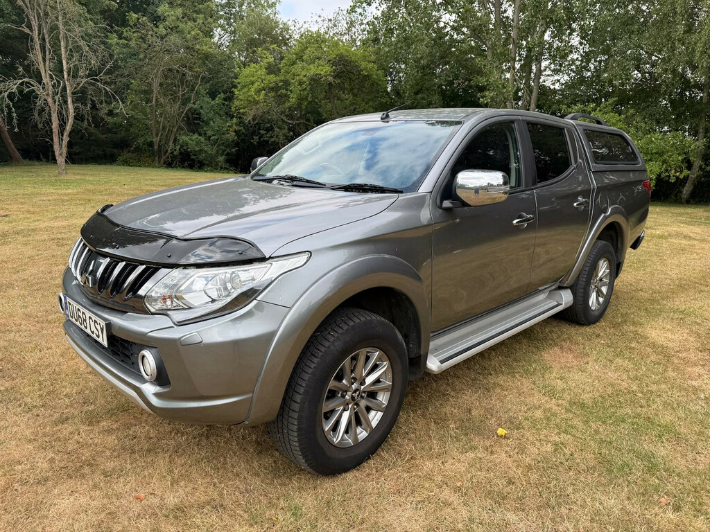 Mitsubishi L200 Double Cab Di-d 178 Warrior 4Wd Pick Up Diese Grey