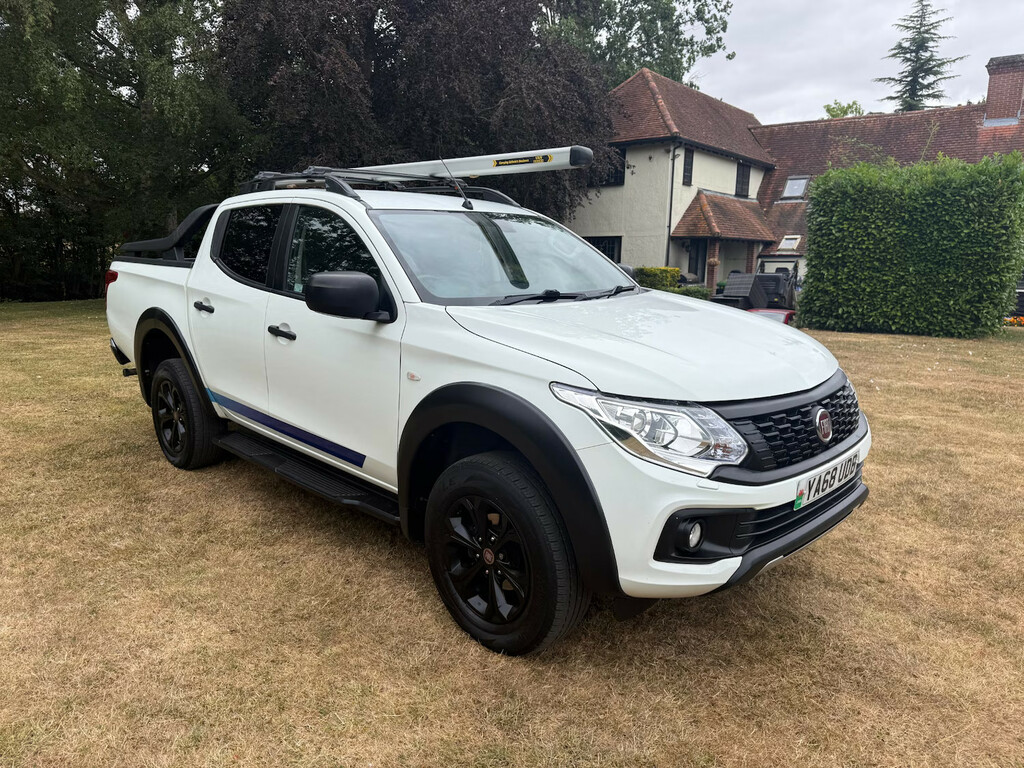 Fiat Fullback 2.4 180Hp Cross Double Cab Pick Up Pick Up Di White #3