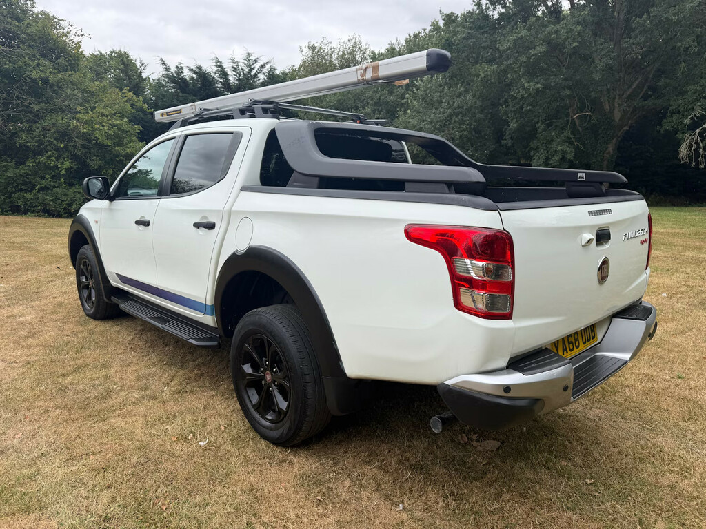 Fiat Fullback 2.4 180Hp Cross Double Cab Pick Up Pick Up Di White #4
