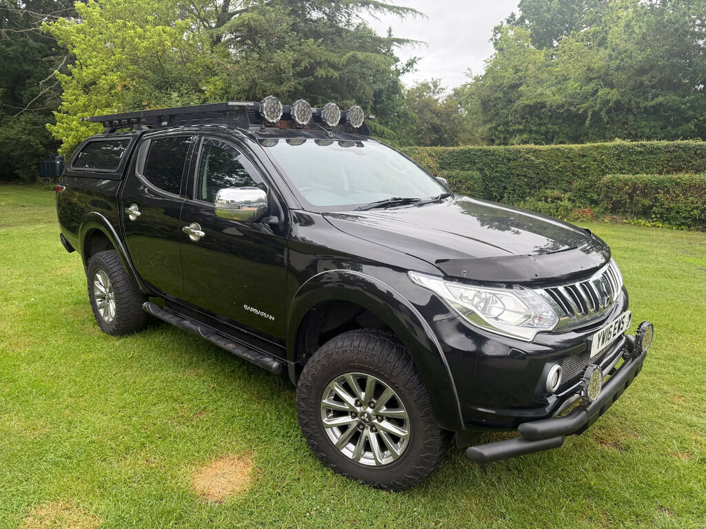 Mitsubishi L200 Double Cab Di-d 178 Barbarian 4Wd Pick Up Die Black