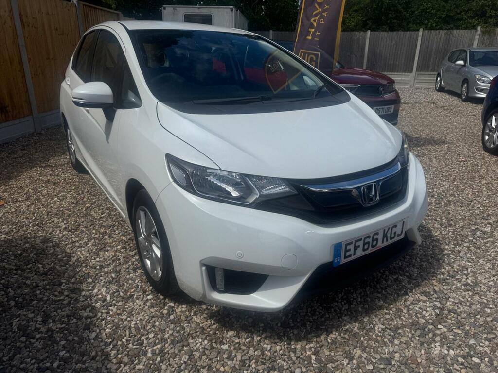 Honda Jazz Hatchback 1.3 I-vtec Se Navi Euro 6 Ss 201 White