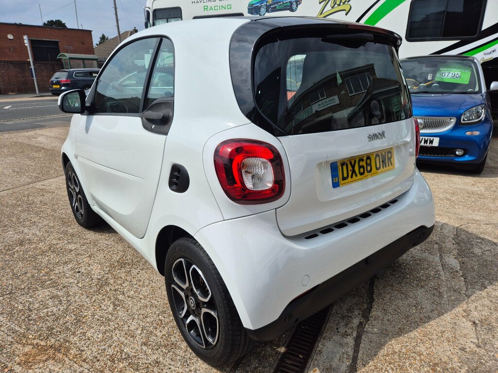 Smart Fortwo Coupe 1.0 Prime Premium Coupe Twinamic Euro White #4