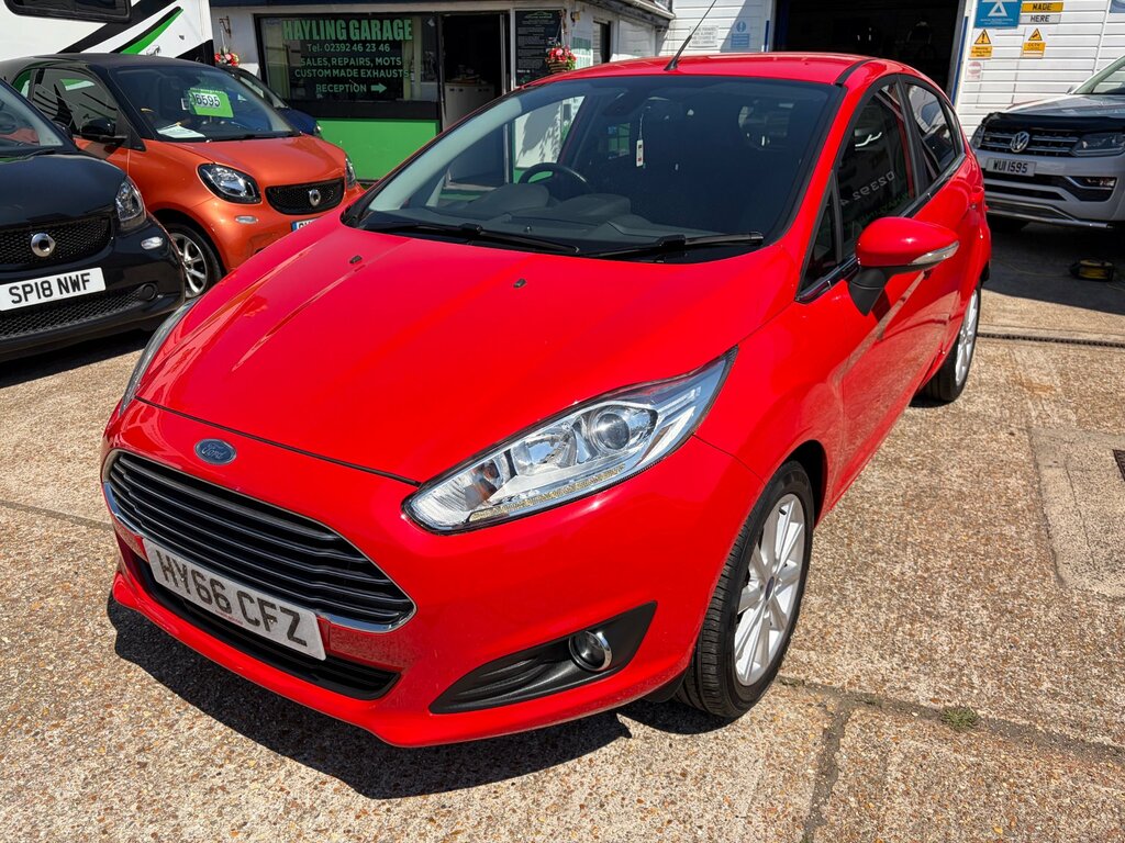 Ford Fiesta 1.0T Ecoboost Titanium Hatchback Red #3