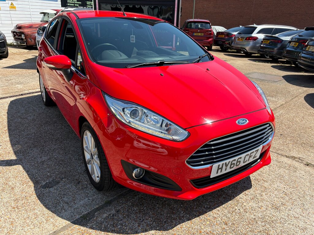 Ford Fiesta 1.0T Ecoboost Titanium Hatchback Red