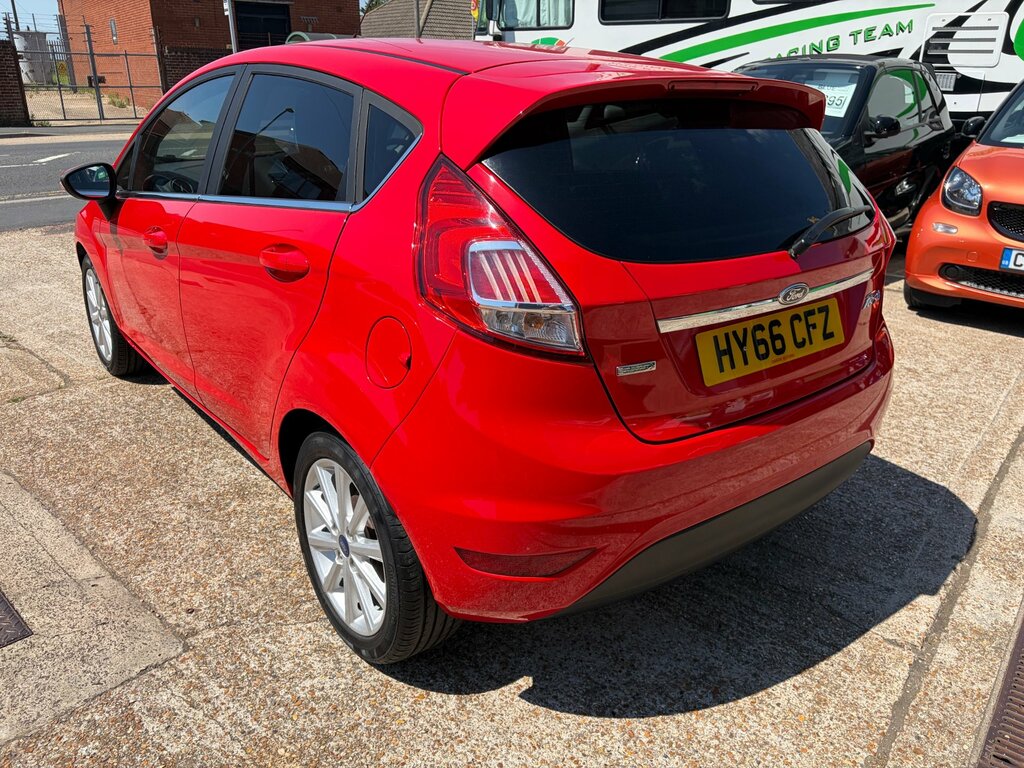 Ford Fiesta 1.0T Ecoboost Titanium Hatchback Red #4