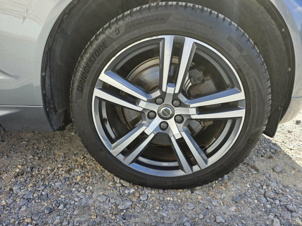 Volvo XC60 2L Momentum Pro KM67JEO Grey #3