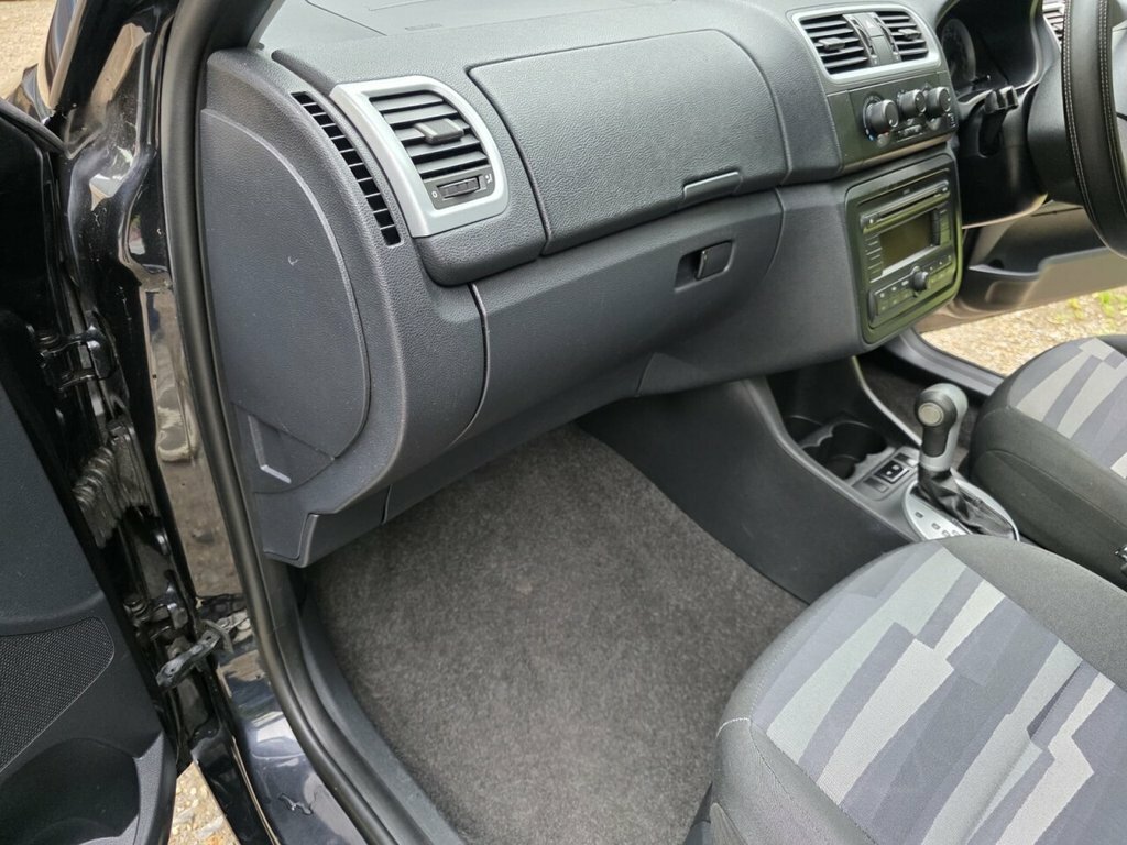 Skoda Roomster 1.6 16V 3 Tiptronic Grey #32
