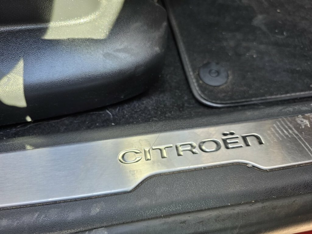 Citroen Grand C4 Picasso Feel Red #87