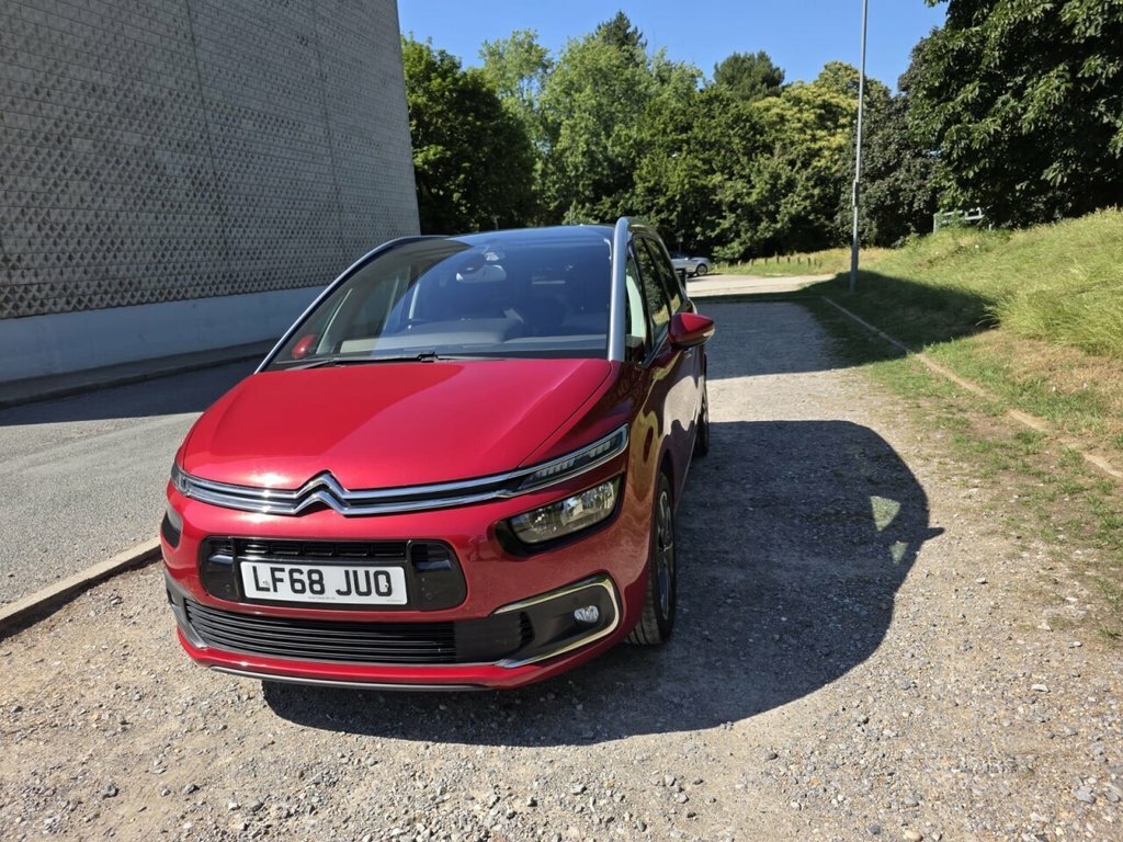 Citroen Grand C4 Picasso 1.6L Flair Red