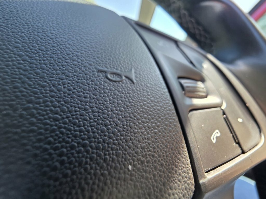 Citroen Grand C4 Picasso Feel Red #99