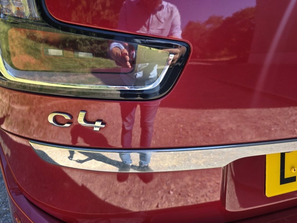 Citroen Grand C4 Picasso Feel Red #48