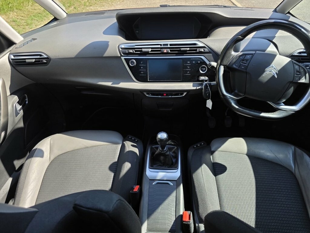 Citroen Grand C4 Picasso Feel Red #116