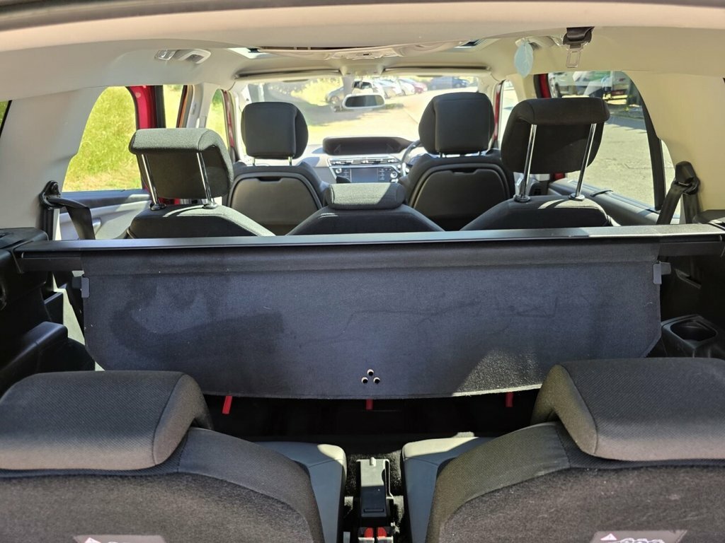 Citroen Grand C4 Picasso Feel Red #129
