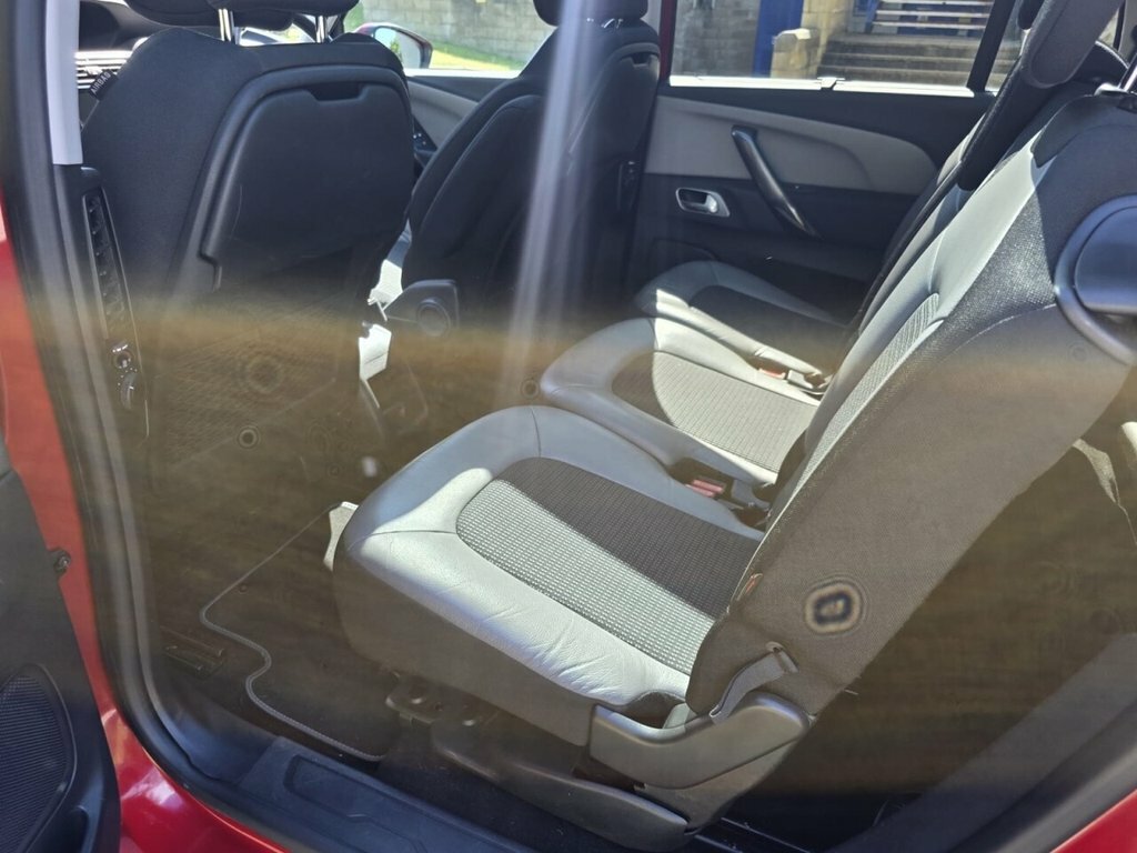 Citroen Grand C4 Picasso Feel Red #56