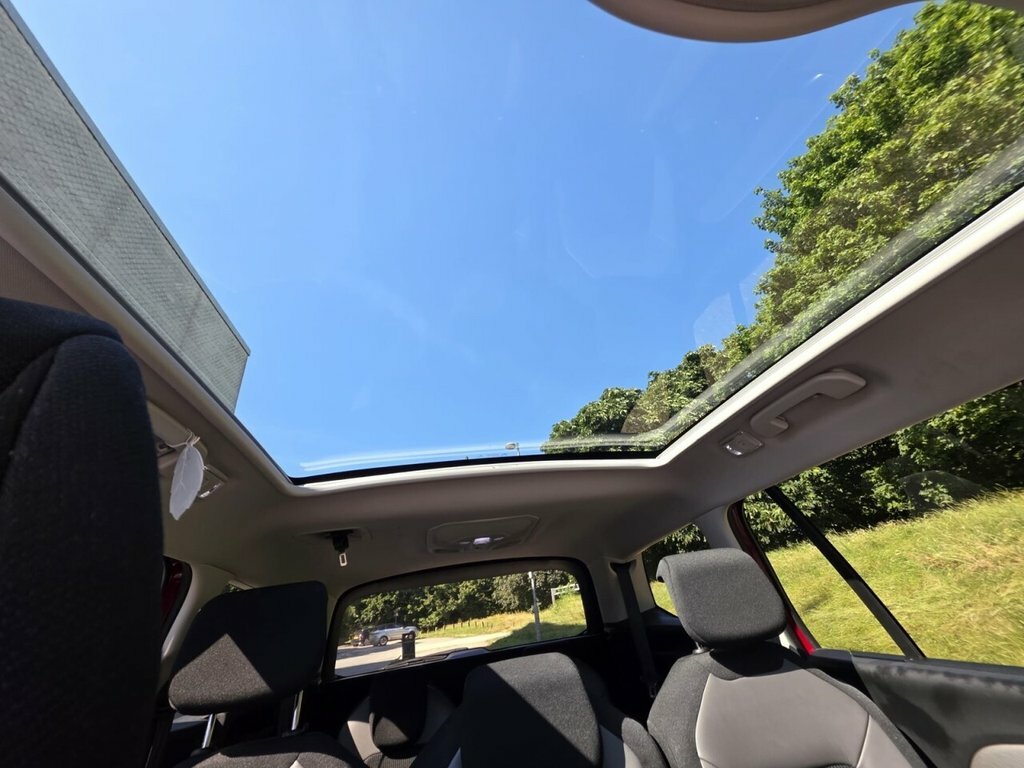 Citroen Grand C4 Picasso Feel Red #7