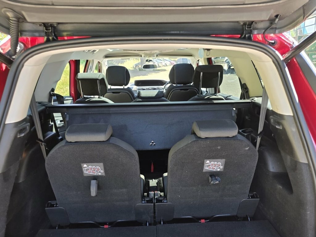 Citroen Grand C4 Picasso Feel Red #127