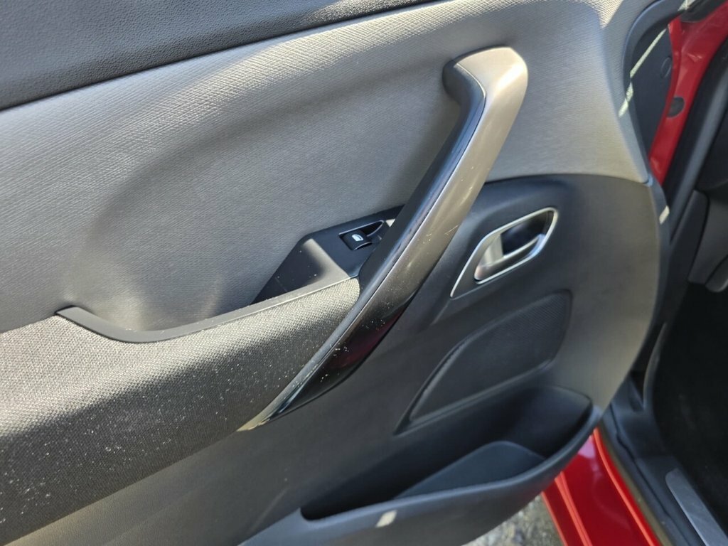 Citroen Grand C4 Picasso Feel Red #58