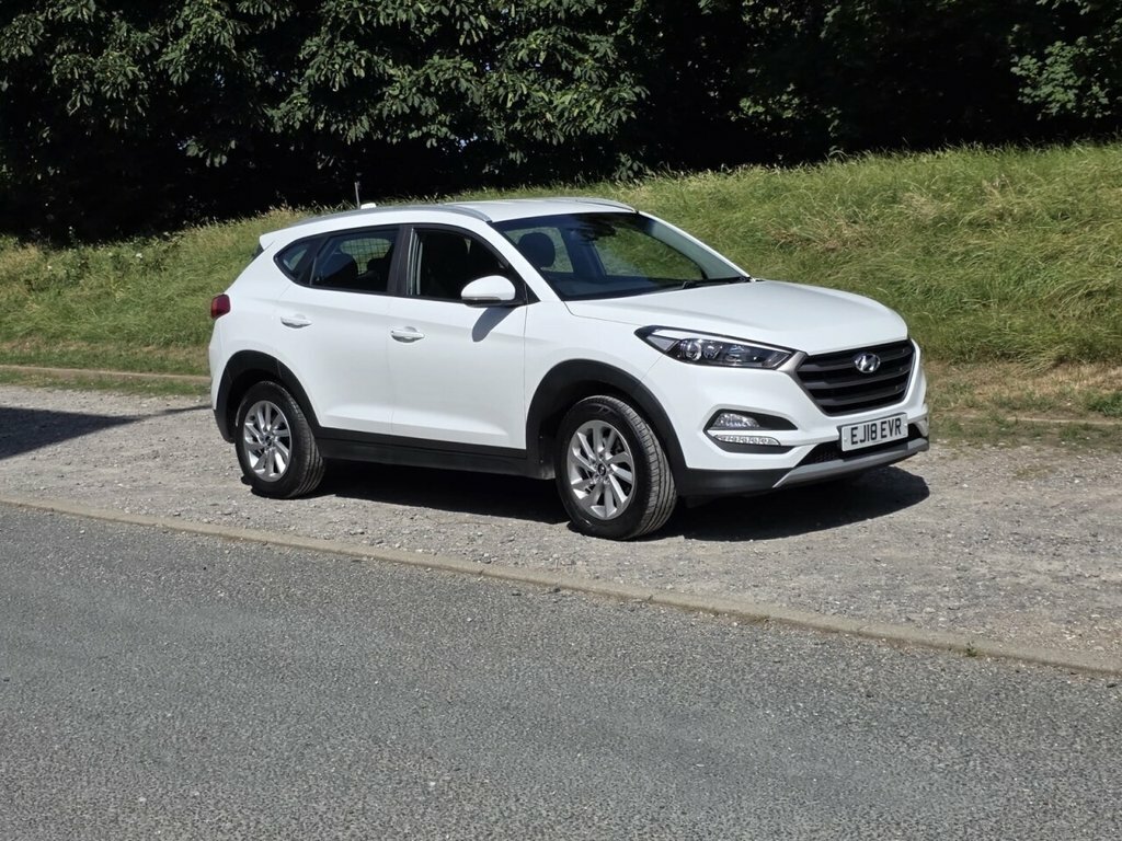 Hyundai Tucson 2L Se Nav White #4
