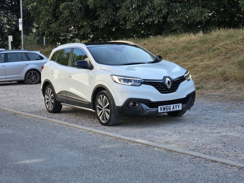 Renault Kadjar 1.2L Signature S Nav KW66AYY White #5