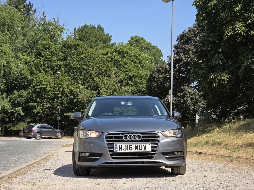 Audi A3 1.6 Tdi Ultra 110 Se Technik Black #13