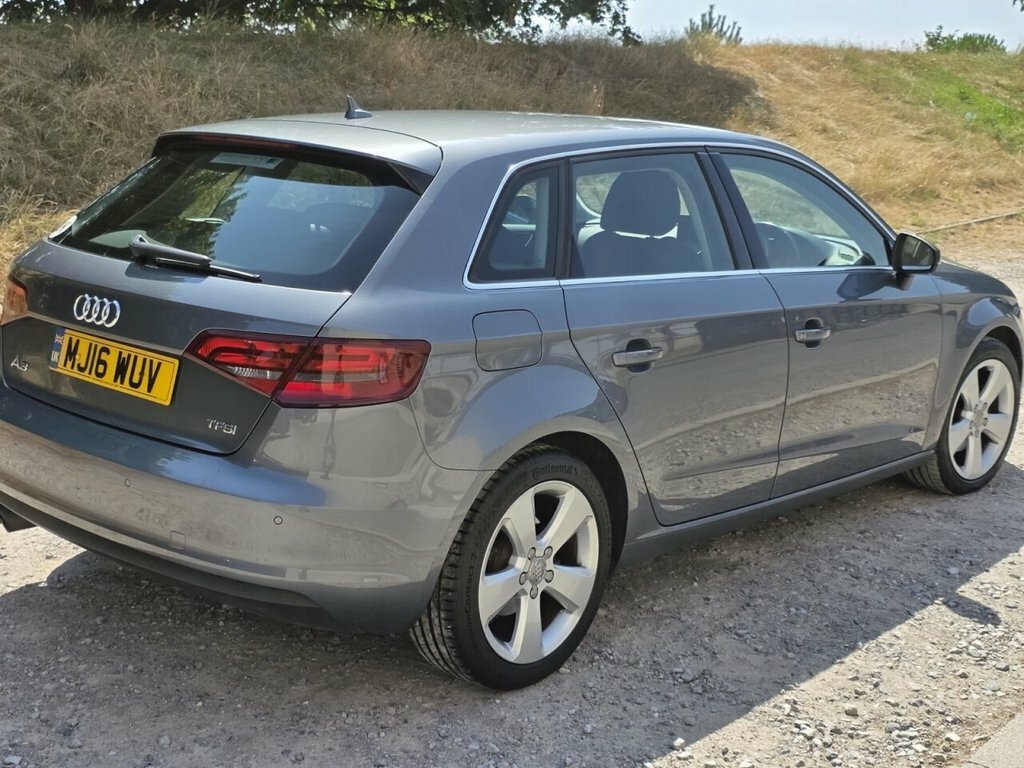 Audi A3 1.6 Tdi Ultra 110 Se Technik Black #99