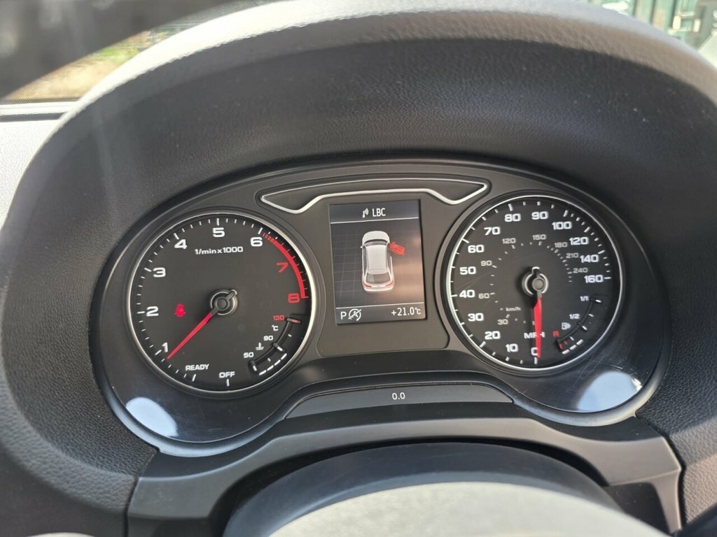 Audi A3 1.6 Tdi Ultra 110 Se Technik Black #64