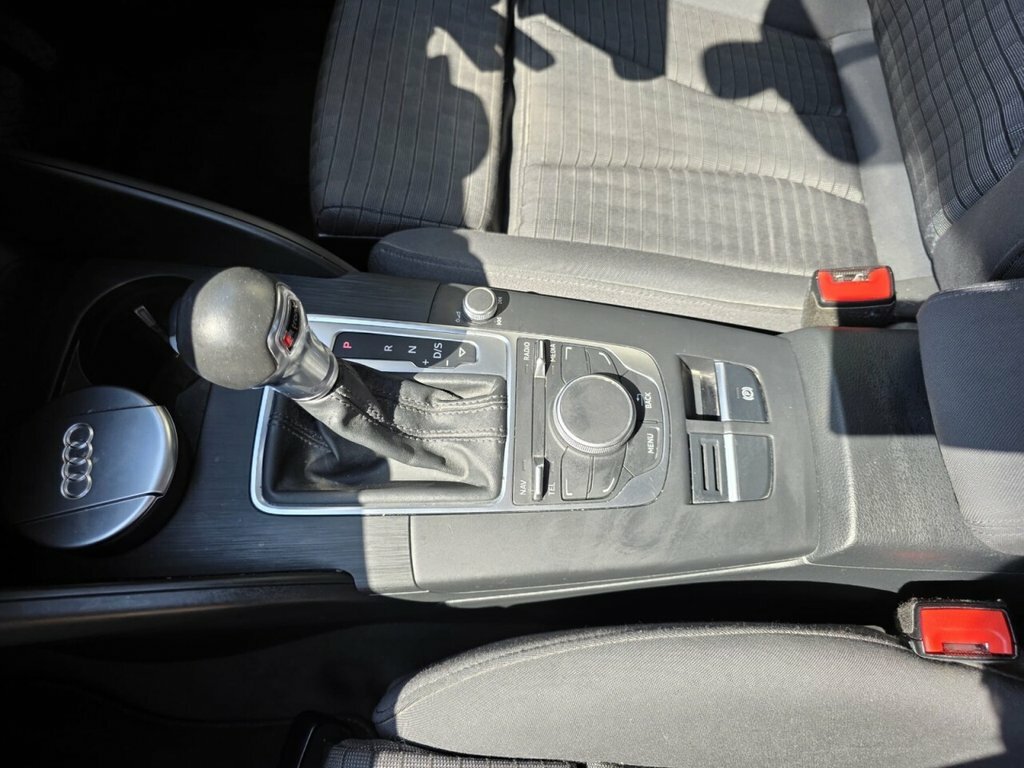 Audi A3 1.6 Tdi Ultra 110 Se Technik Black #39