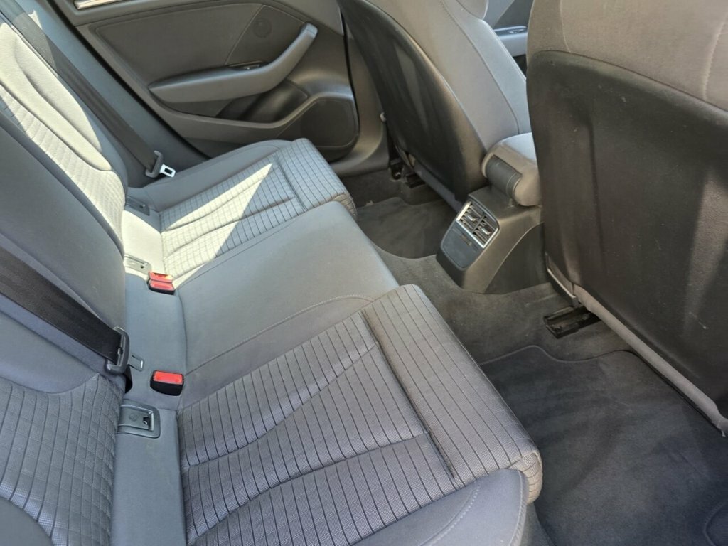 Audi A3 1.6 Tdi Ultra 110 Se Technik Black #58