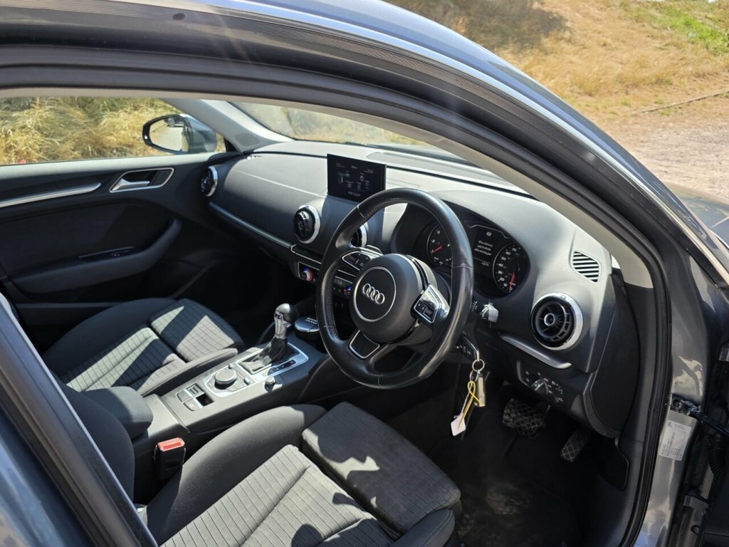 Audi A3 1.6 Tdi Ultra 110 Se Technik Black #71